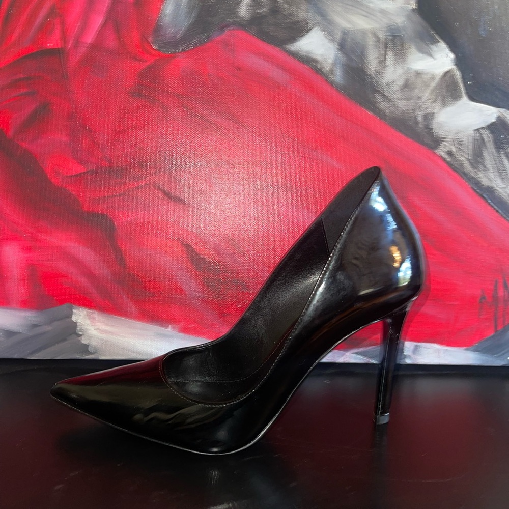 Michael Kors Glossy Black Heels - Picture 3 of 6